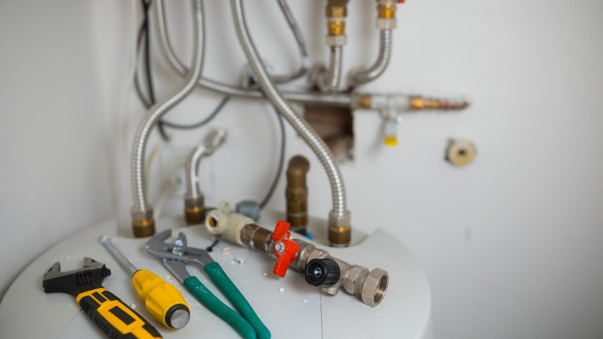 Emergency plumbing services - burst pipe repair